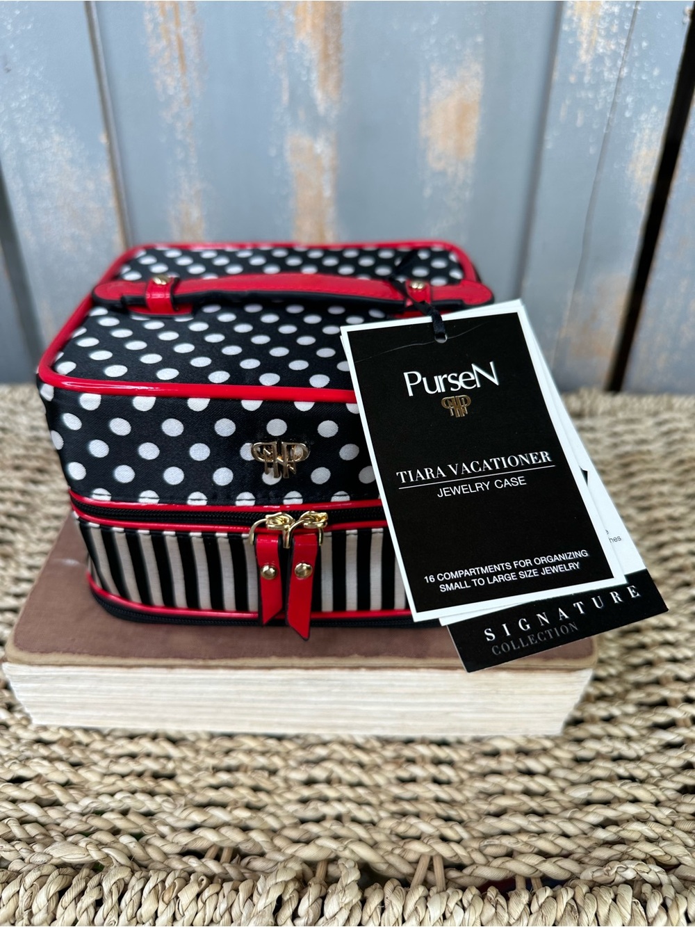 PurseN Tiara Vacationer Jewelry Case Black White Red NWT